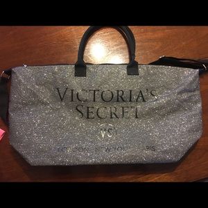 Victoria’s Secret fashion show duffle!!